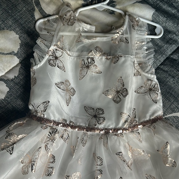 Lilt flutter sleeve tulle skirt with rose gold butterfly - Picture 2 of 8